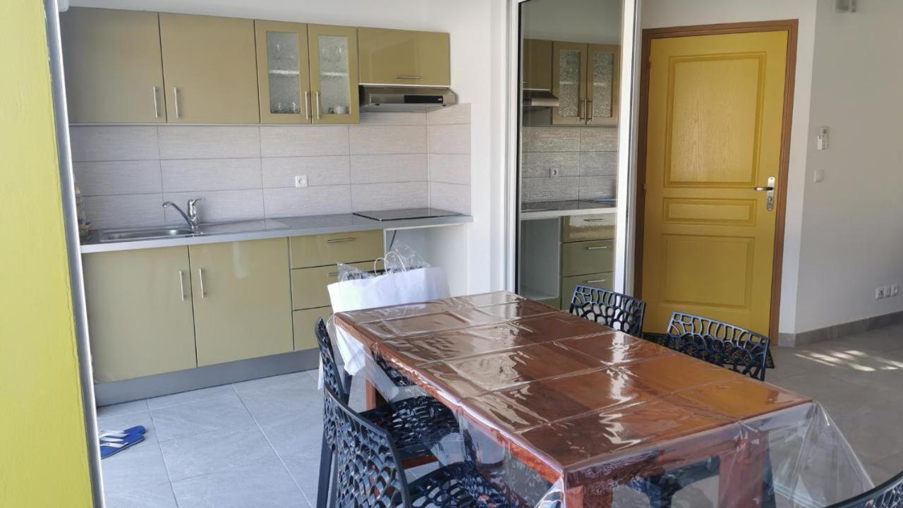 Apartament Cap Des Anses Sainte-Anne Zewnętrze zdjęcie